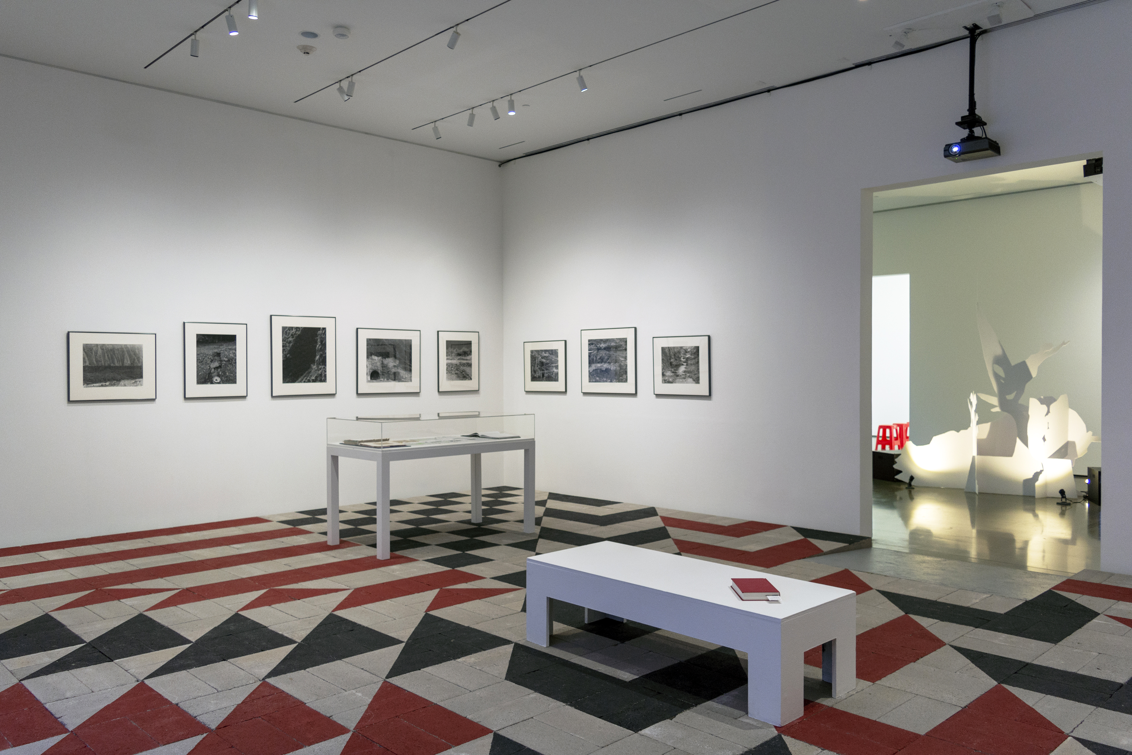 アート・デザイン・音楽 Paul Salveson / Between the Shell アート