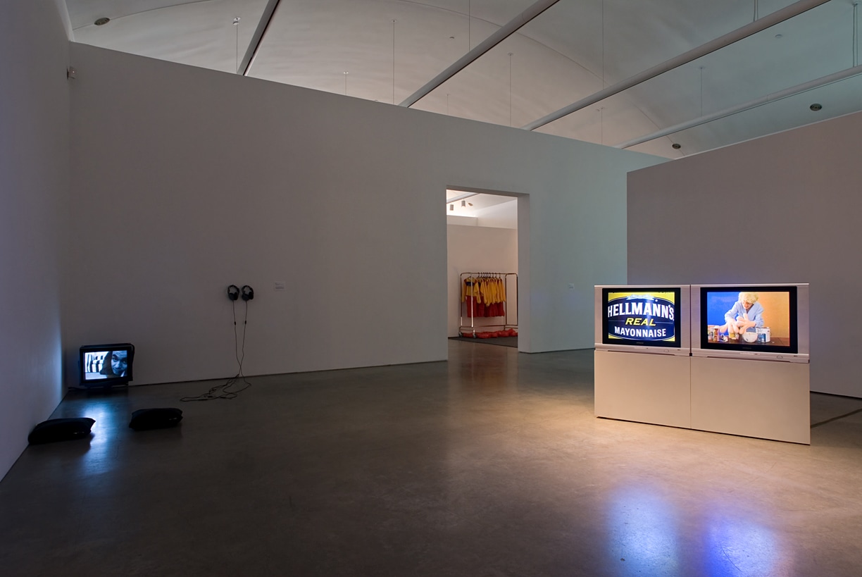 241_02 Act OutFeature.jpg